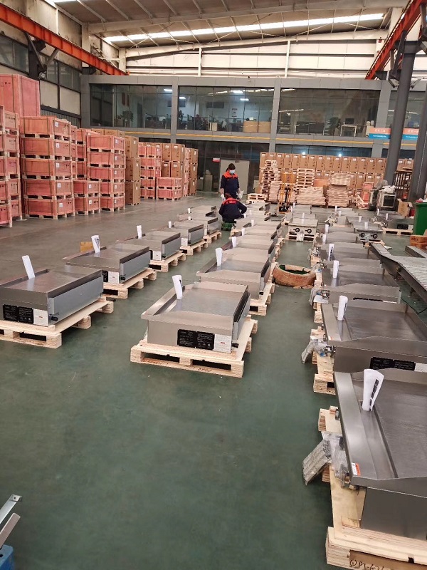 Commercial Kitchen Griddle - 36 Inch 3 Burners Commercial Griddle,